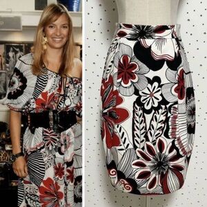 Dolce & Gabbana Floral Print Women's pencil style Skirt size 44